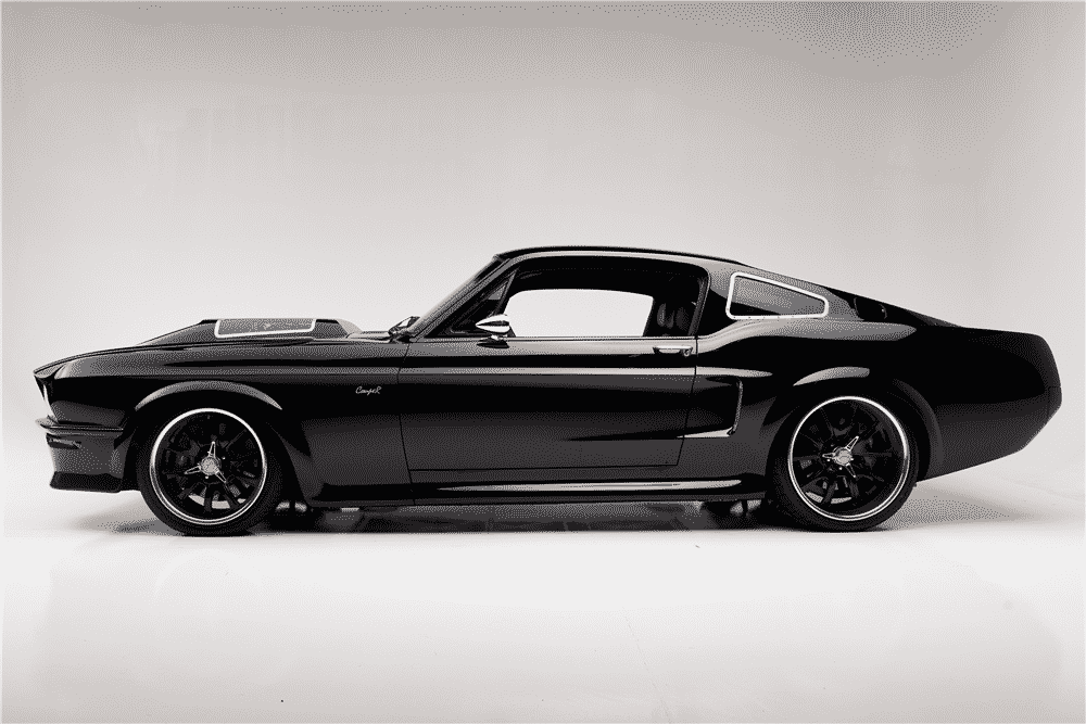 Side profile Ford Mustang
