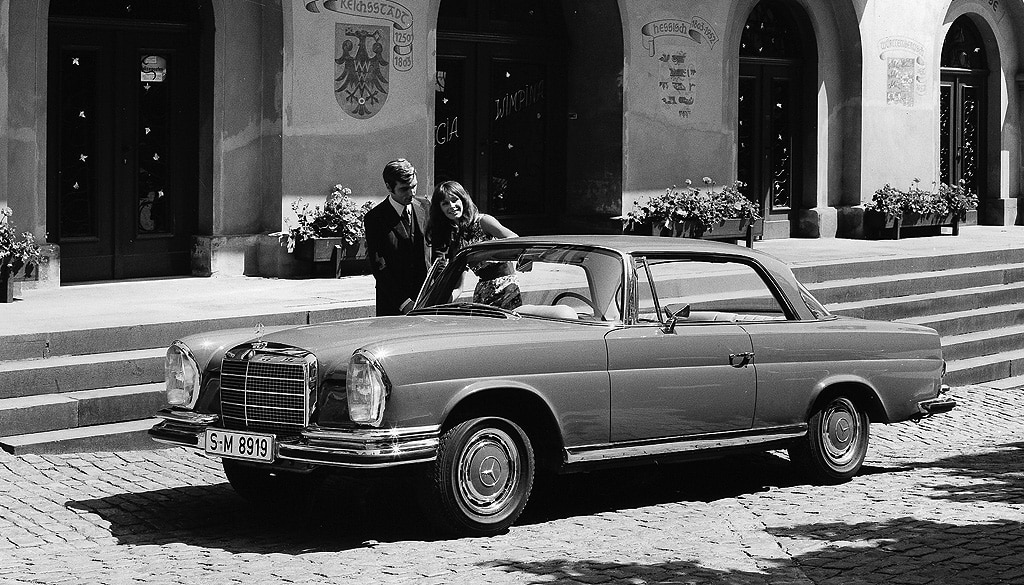 Mercedes-Benz W111